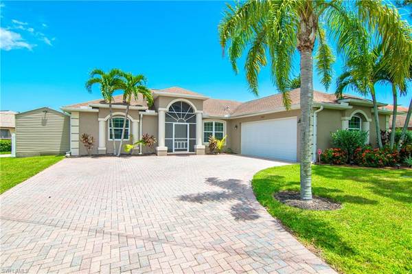 Waterfront, direct gulf access home in Fort Myers Shores $625,000