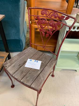 Photo Weathered Red Wrought Iron Chair Garden Seat $30
