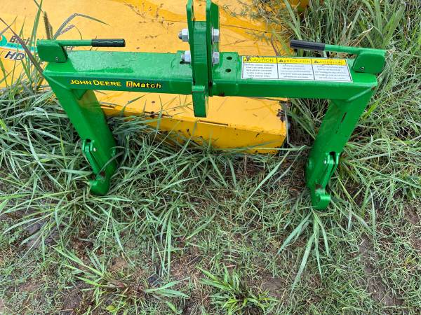 Photo John Deere IMatch QUICK ATTACH for Cat 0, 1 3-point Tractors $375