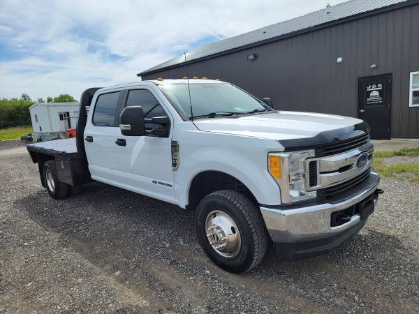Photo 2017 FORD F350 XL 4X4 CREW DUALLY 6.7 POWERSTROKE DIESEL SOUTHERN - $35,000 (Blissfield)