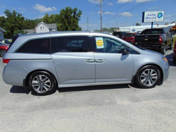 Photo CLEAN AND LOADED 2016 HONDA ODYSSEY TOURING ELITE $18,900