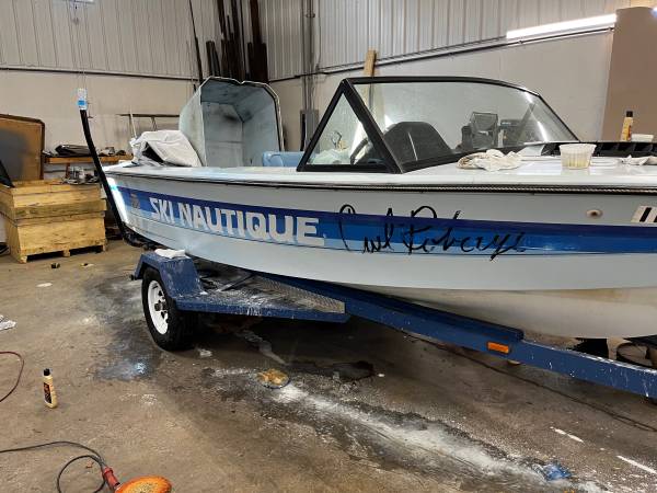 Photo Ski Nautique Ski Boat $3,400