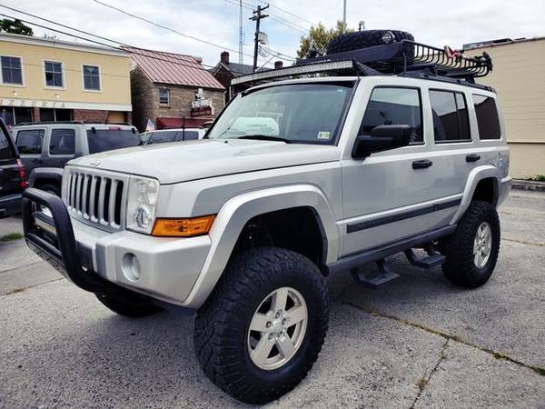 Photo 2006 Jeep Commander Lifted, 4X4, 79K Miles Rare To Find - $13,990 (Berryville)
