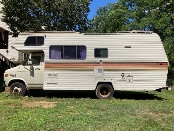 Photo Free RV - Fix up or use for parts
