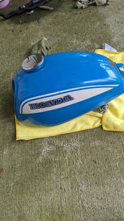 Photo Looking for a Honda SL70 Aquatic Blue Gas Tank $750