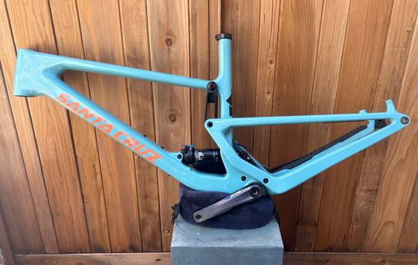 Photo Santa Cruz Tallboy CC Carbon XL Frame  XTR crank  XTR BB $920