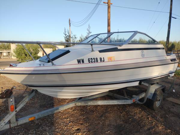 For SALE 1984 Bayliner wtrailer outboard motor and excel condition $3,000