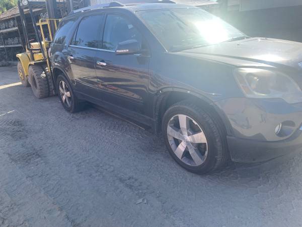 Photo GMC 2011 Acadia SLT1 4WD 6CYL 3.6 Parting out
