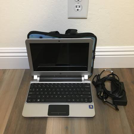 Photo HP AMD Laptop with SSD, HDMI, Webcam, and New Battery $140