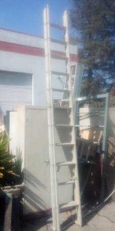 Photo Ladder, 22 ft extension, aluminum $120