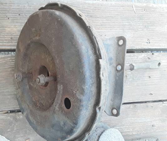 Photo Vacuum brake booster 73 to mid 80s Chevy Blazer or truck $20