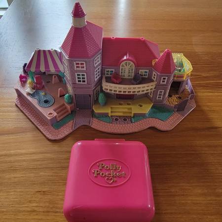 Photo Vintage Polly Pocket Magical Mansion Playset 1994  1989 By Bluebird $20