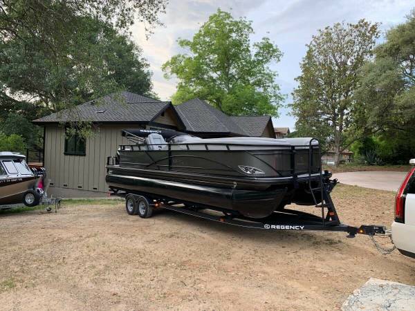 2018 Pontoon Regency 254 DL3 Fully loaded boat no need for more $27,550