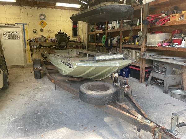 17 jon boat w/ 35hp surface drive Gator-Tail $7,500 | Boats For Sale ...