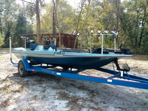 18 Bass   Crappie Boat - $4,600 (crescent City) $4,600 