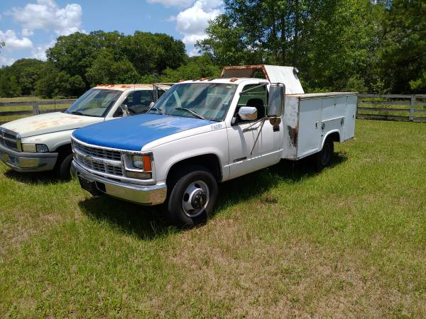 Photo 1997 Chevy C3500 6.5L Diesel Service Truck Lift Gate - $5,800 (Gainesville)