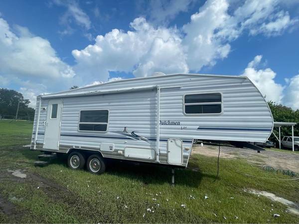 Photo 2002 Dutchman (5TH Wheel) Ultralite Series $6,900