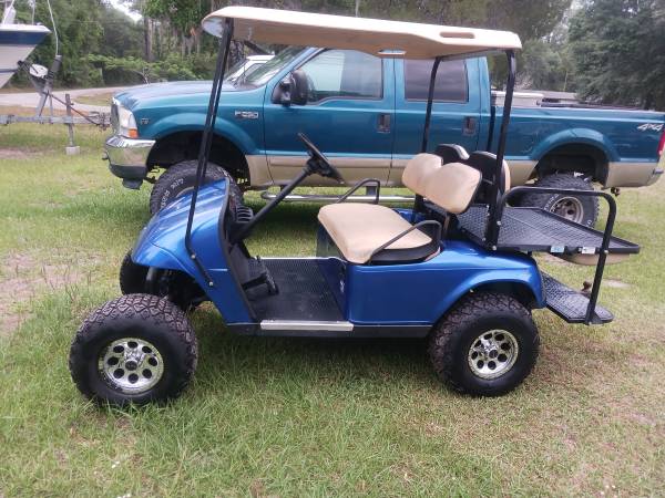 Photo 2005 ezgo golf cart (lifted) $4,500