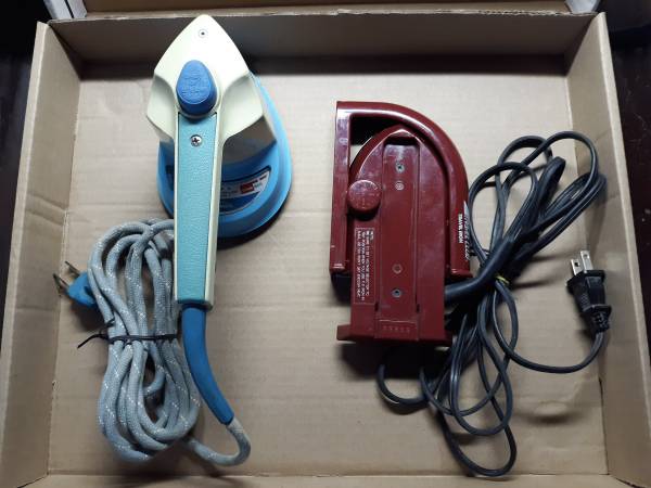 Photo Vintage Electric Travel Irons $15