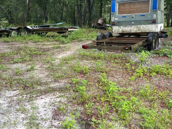 Wanting to buy old trailers $1,234