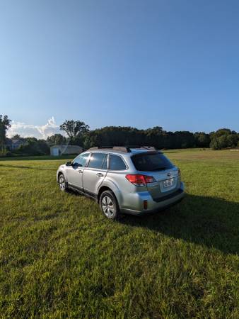 Photo 2013 Subaru Outback Manual - Well-Maintained, Low Mileage Engine, New $7,500