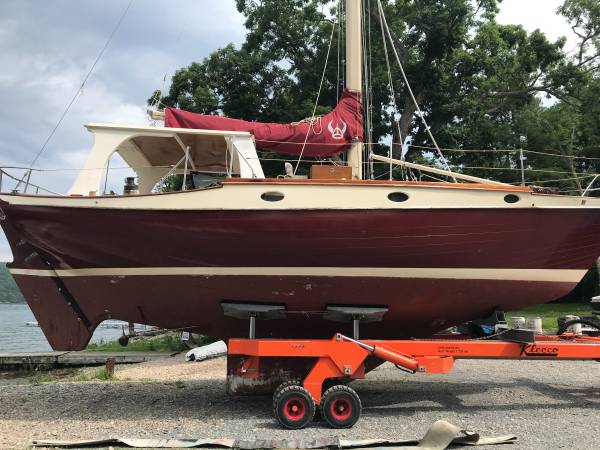 Ericson sailboat 36 ft $25,000