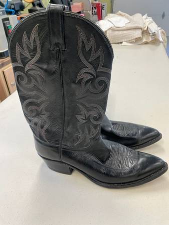 Photo Mens size 12 Dan Post cowboy boots $50