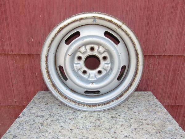 Photo 15 x 7 Chevy Rally Wheels Code FW $50
