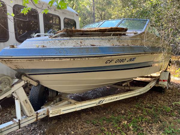 1970s SeaRay Seville parting out $1