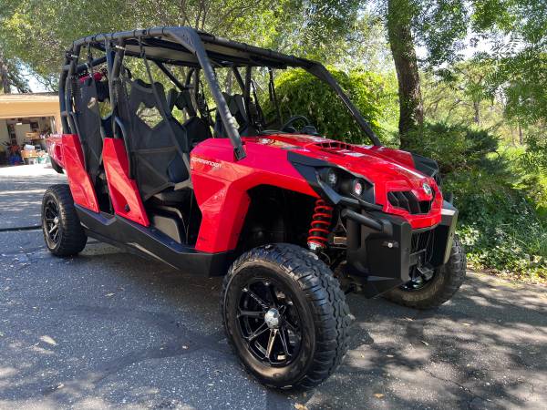 Photo 2016 CanAm 4 seater Commander $11,900