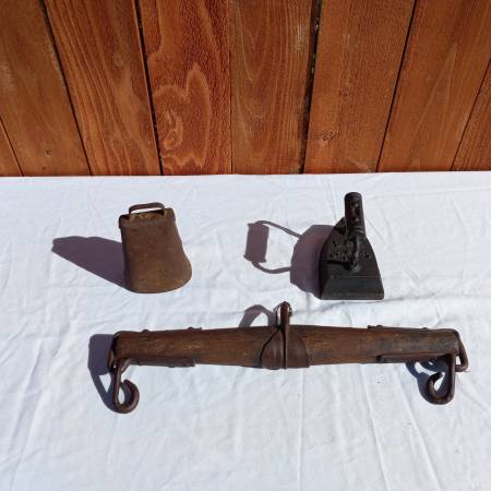 Photo Antique bell, sad iron, horse pull bar $50