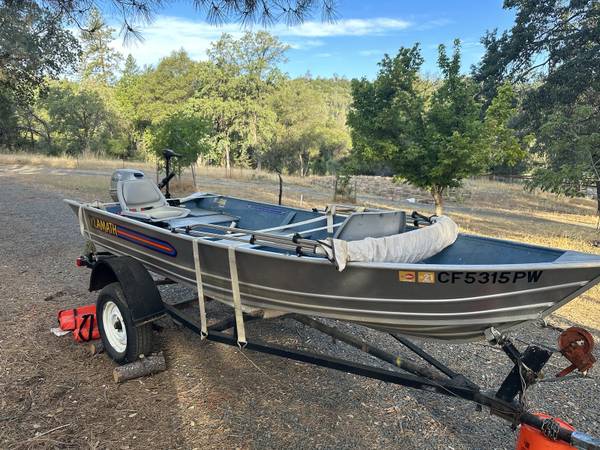 Photo Klamath 14 Lake Boat  Pleasure  Fishing w trailer $6,800