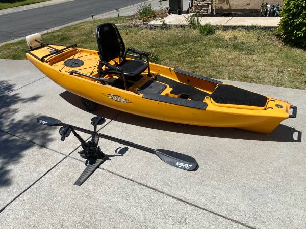 hobie mirage pro angler 12 kayak $2,450