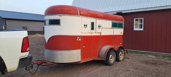 Photo 1996 2 Stall bumper pull trailer $3,800