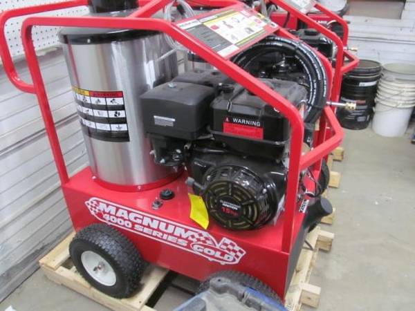 Photo NEW Easy Kleen Hot Water pressure washer $2,750