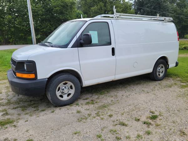 Photo 2008 Chevy Express Van $7,500
