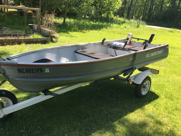 Photo Alumacraft Boat $850