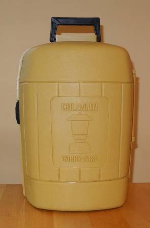 Photo COLEMAN LANTERN CARRY CASE CLAMSHELL $35