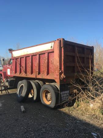 Galion Dump Box 15 FT $2,500