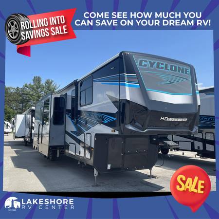 Photo Heartland Cyclone 4006 Toy Hauler RV 5th Wheel WE BEAT SHOW PRICES $114975.00