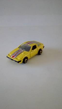 Photo Hot Wheels 1984 Mattel Nissan 300 ZX Yellow Gold 164 Die Cast $11