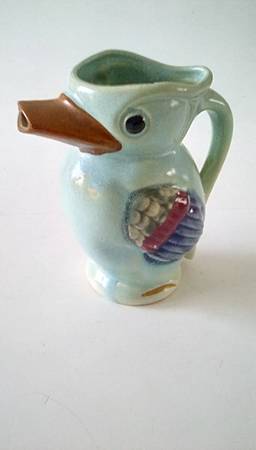 Photo Vintage Art Deco Made in Japan Bird Creamer Blue Parrot Pitcher Hand P $20