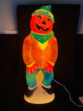 Photo Vintage Halloween Jack O Lantern Scarecrow Plastic Light Up Blowmold $135