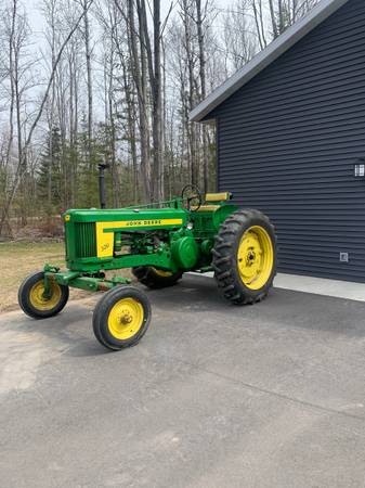 Photo 1958 John Deere, 520 Square Tube, Wide, Front End $8,500