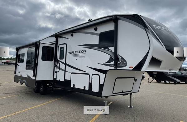 Photo 2023 REFLECTION 311BHS FIFTH WHEEL $74,995