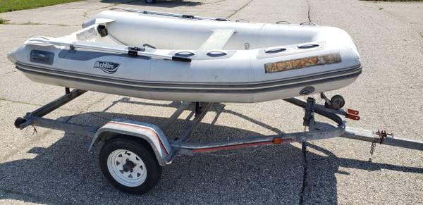 Photo Achilles RIB 102 RIB inflatable boat, 2007, solid, holds air $600