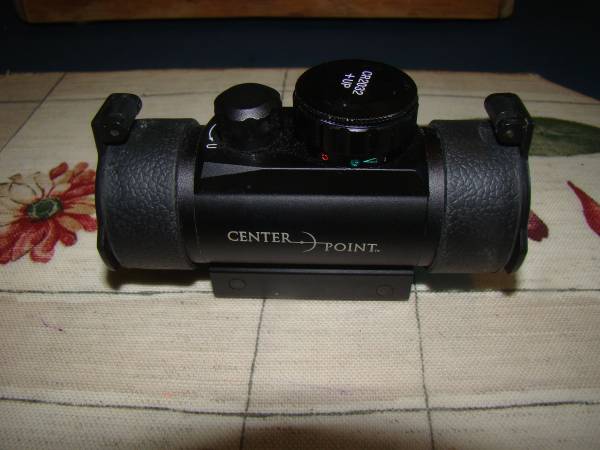 Photo CENTER POINT RED DOT SCOPE $50
