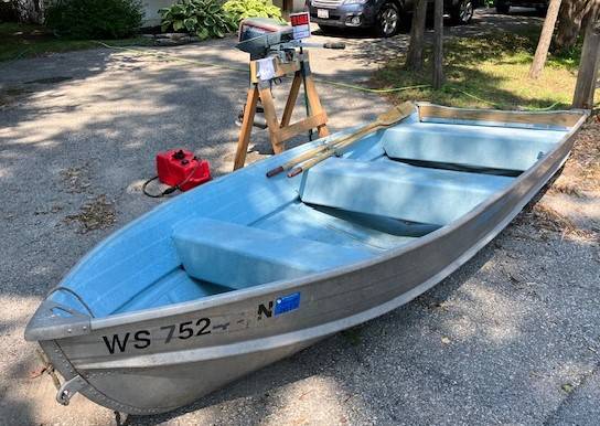 Photo Starcraft Aluminum Rowboat $500