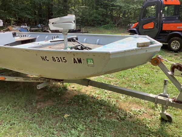 16 ft alum boat $3,100