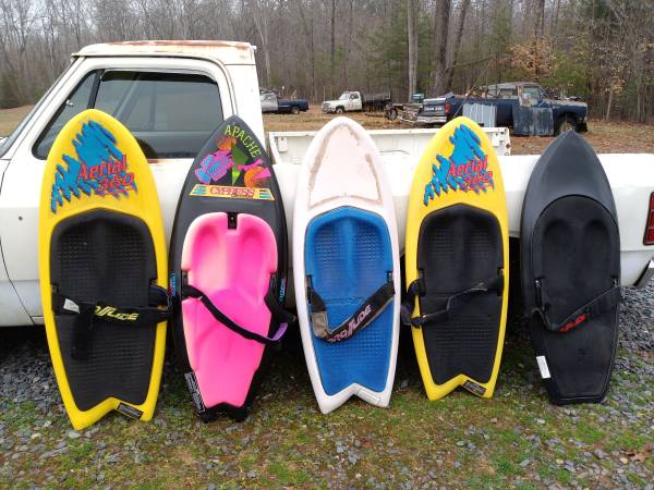 5 knee boards  water skiing $100